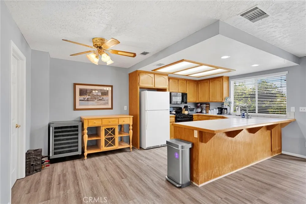 8951 Avocado Hesperia, CA 92345
