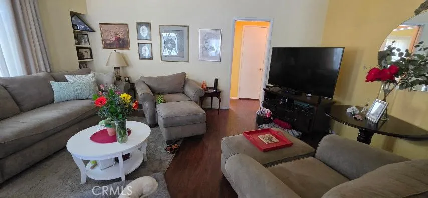 9502 Brookpark Downey, CA 90240