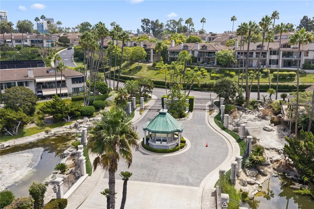 108 Ocean Vista Newport Beach, CA 92660