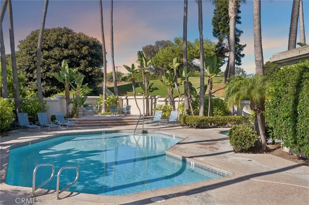 108 Ocean Vista Newport Beach, CA 92660