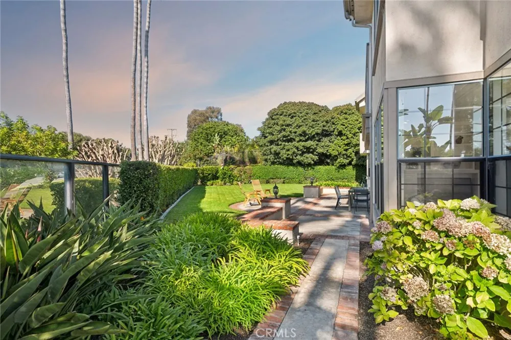 108 Ocean Vista Newport Beach, CA 92660