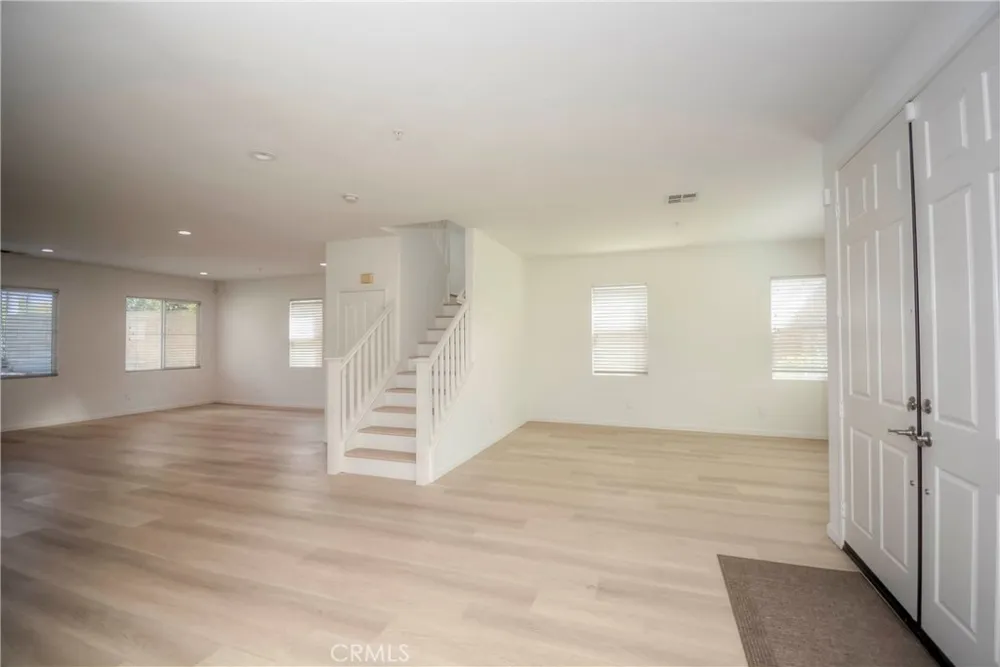 6184 Medinah Fontana, CA 92336