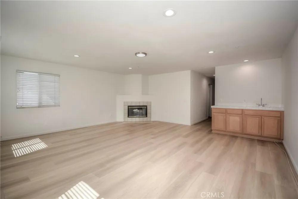 6184 Medinah Fontana, CA 92336