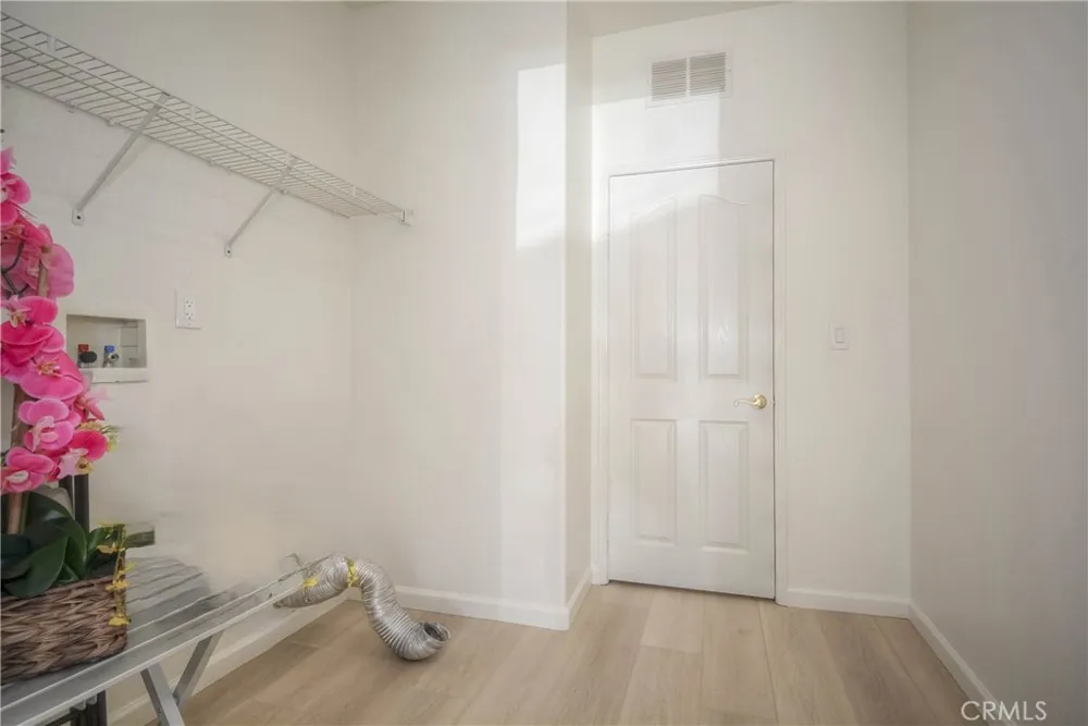 6184 Medinah Fontana, CA 92336