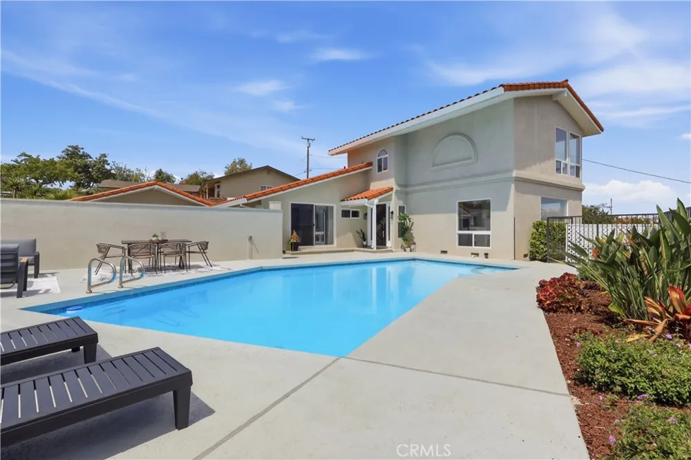 5123 Willow Wood Rolling Hills Estates, CA 90274