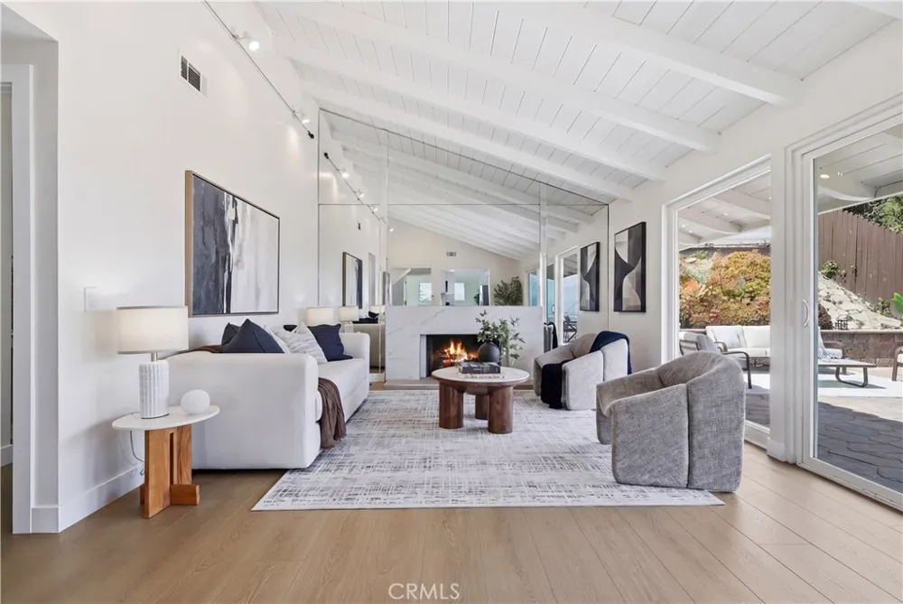 5123 Willow Wood Rolling Hills Estates, CA 90274