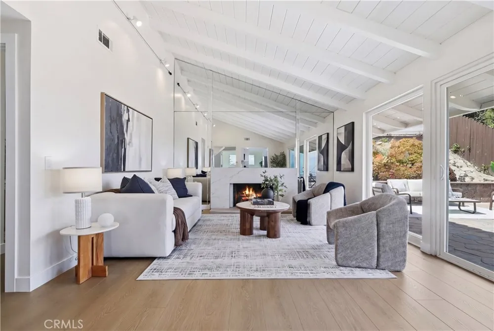 5123 Willow Wood Rolling Hills Estates, CA 90274