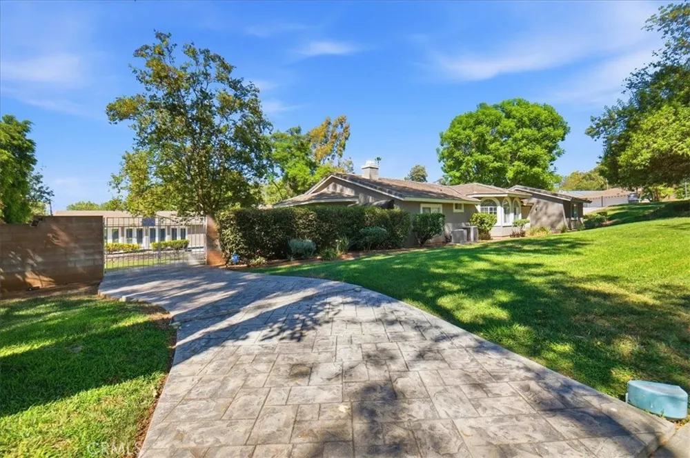 7455 Jola Riverside, CA 92506