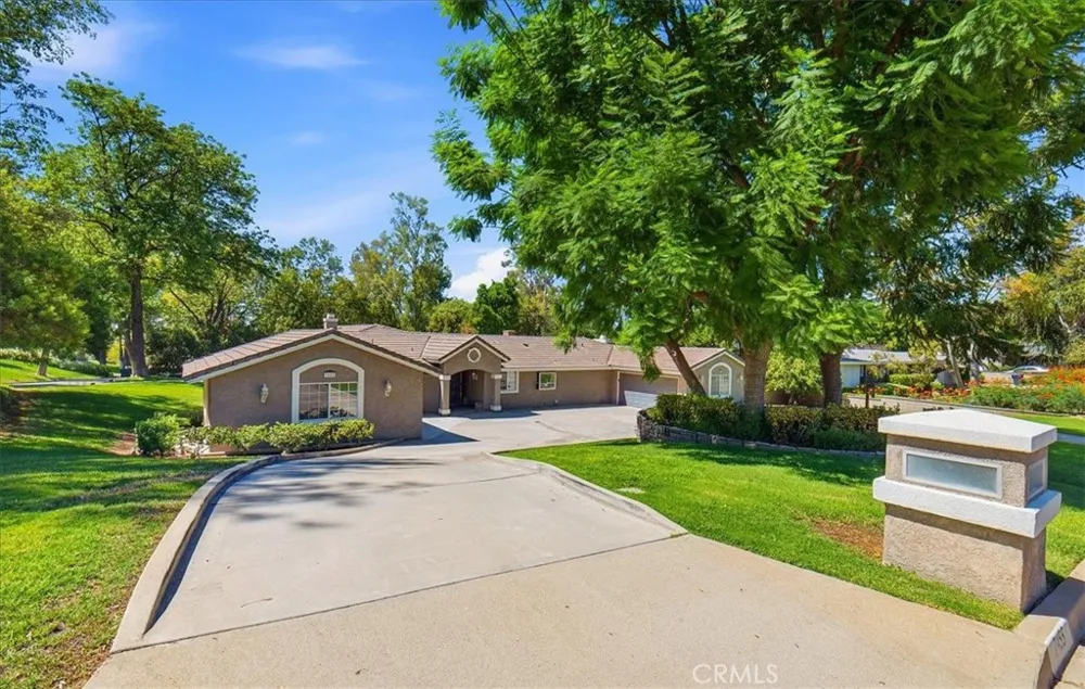 7455 Jola Riverside, CA 92506