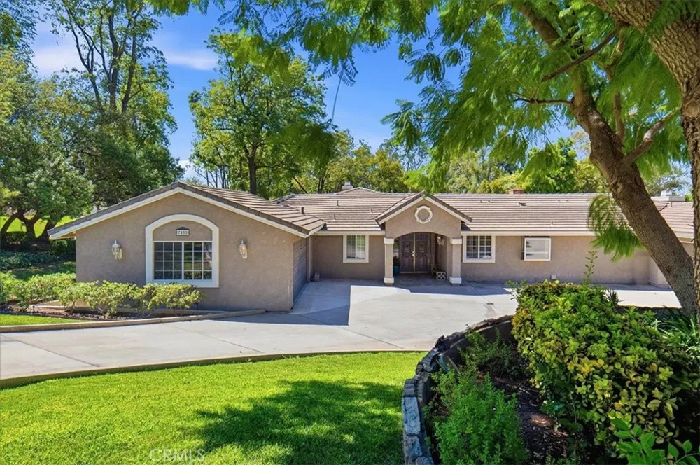 7455 Jola Riverside, CA 92506
