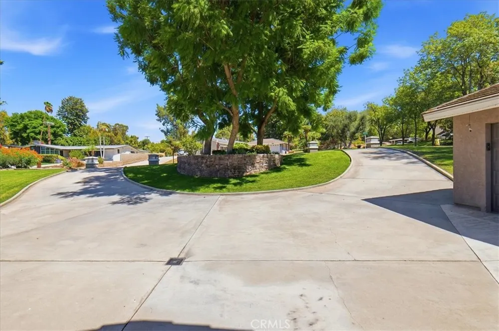 7455 Jola Riverside, CA 92506
