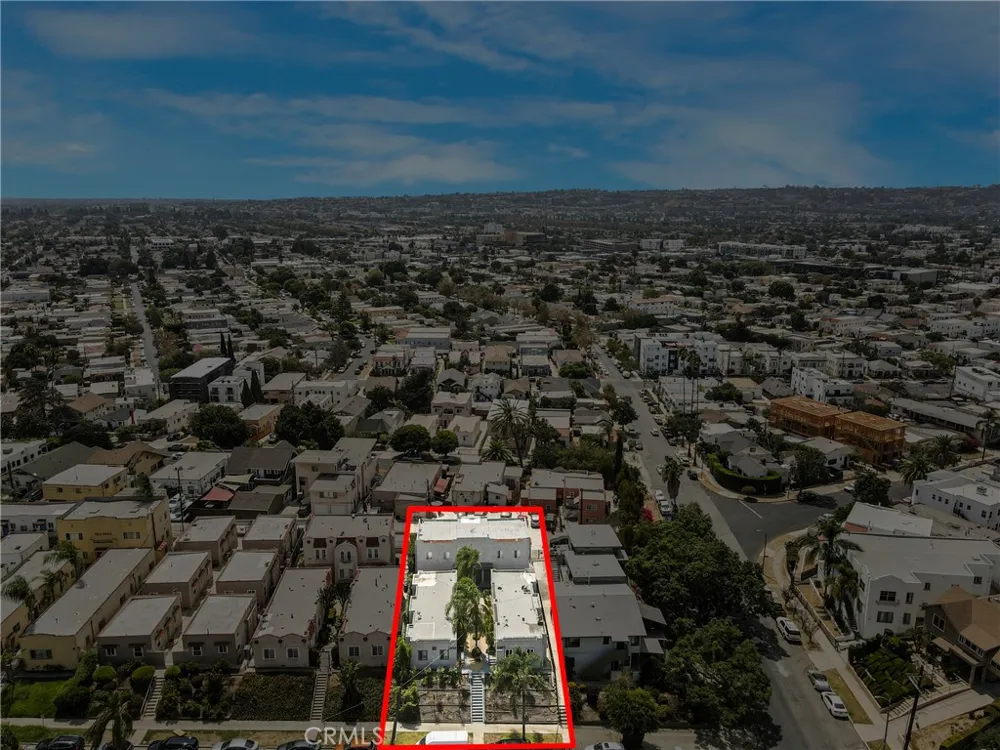 3956 W 27th Street Los Angeles, CA 90018