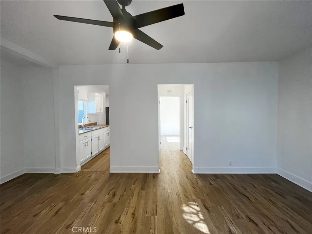 3956 W 27th Street Los Angeles, CA 90018