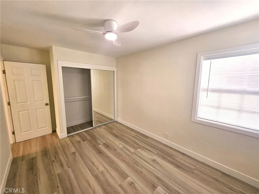 154 Adams Avenue Huntington Beach, CA 92648