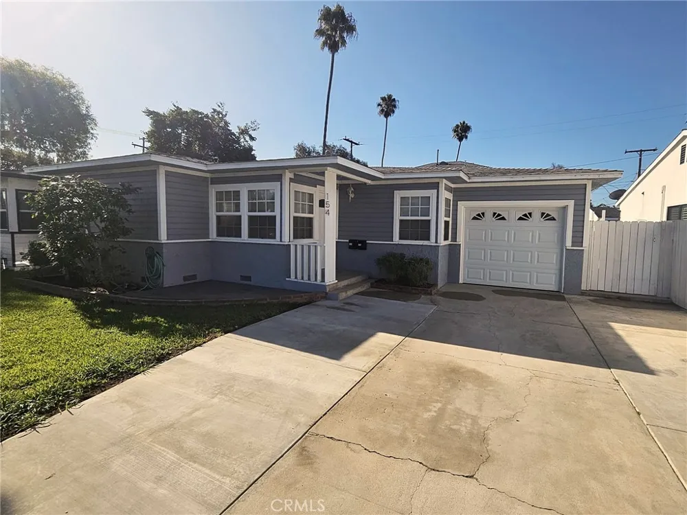 154 Adams Avenue Huntington Beach, CA 92648