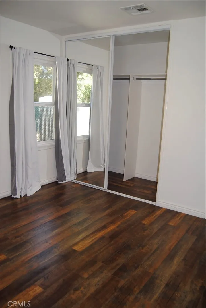 3121 Honolulu Avenue Glendale, CA 91214