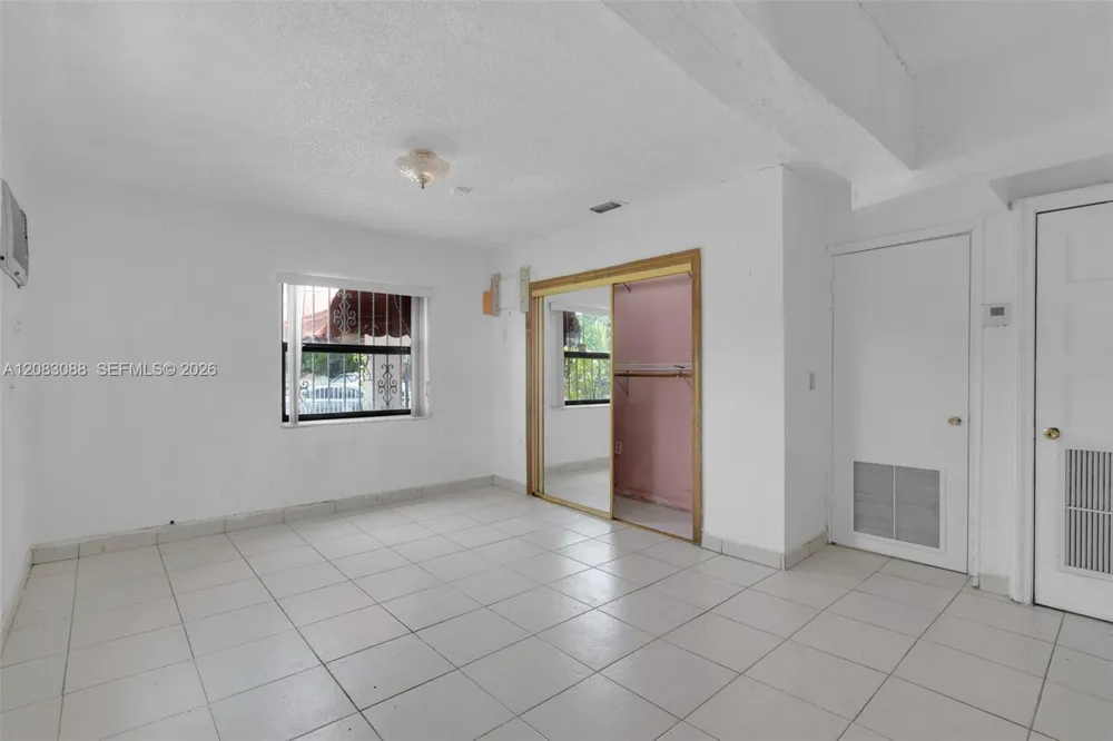 615 SW 62nd Ct Miami, FL 33144