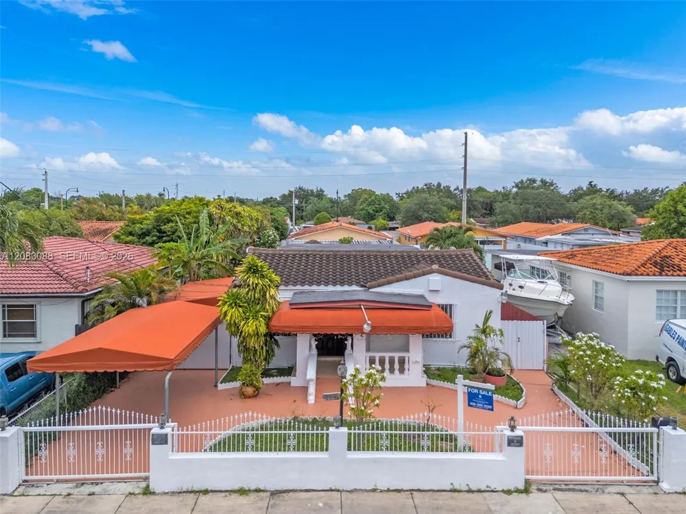 615 SW 62nd Ct Miami, FL 33144