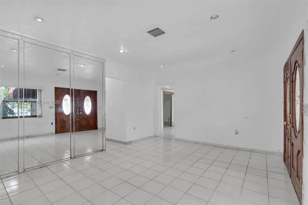615 SW 62nd Ct Miami, FL 33144