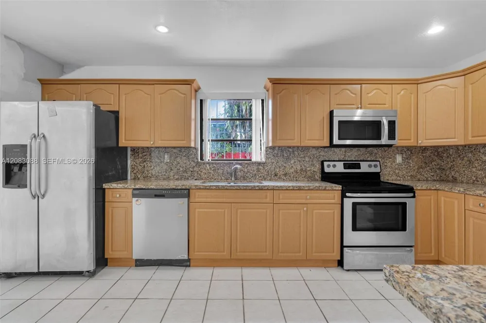 615 SW 62nd Ct Miami, FL 33144