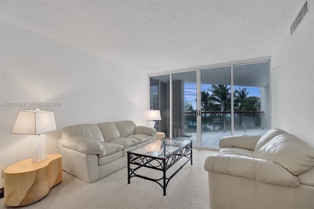 6767 Collins Ave #307 Miami Beach, FL 33141