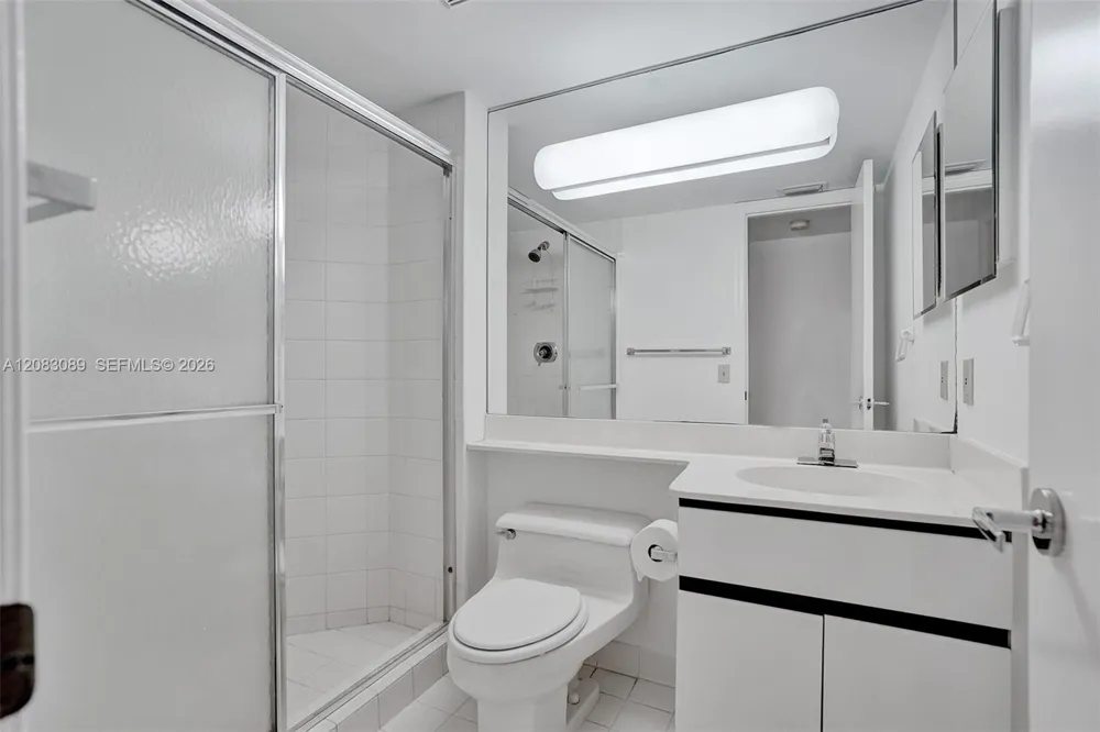 6767 Collins Ave #307 Miami Beach, FL 33141
