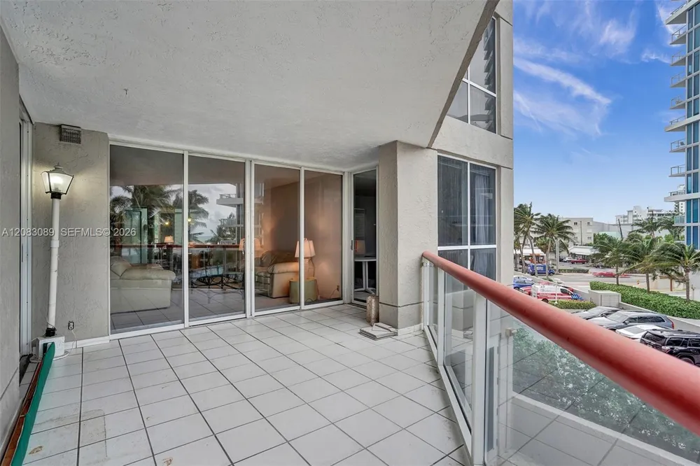 6767 Collins Ave #307 Miami Beach, FL 33141
