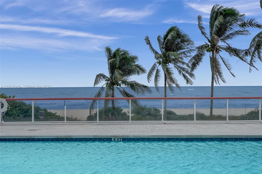 6767 Collins Ave #307 Miami Beach, FL 33141