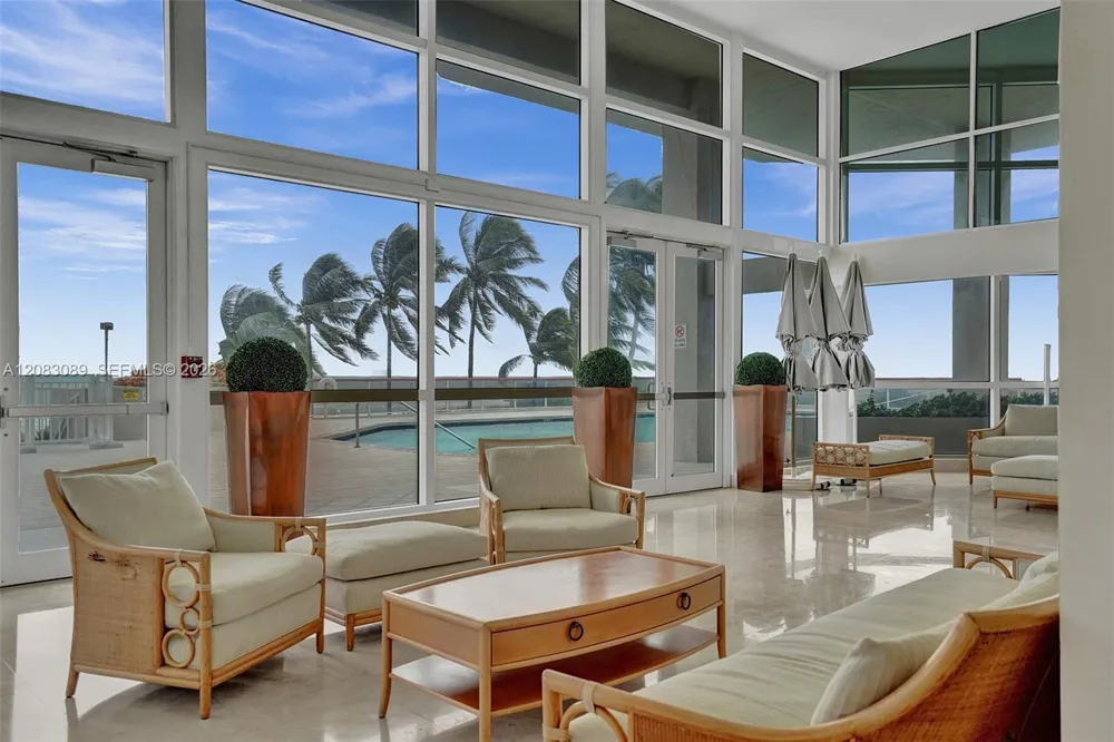 6767 Collins Ave #307 Miami Beach, FL 33141