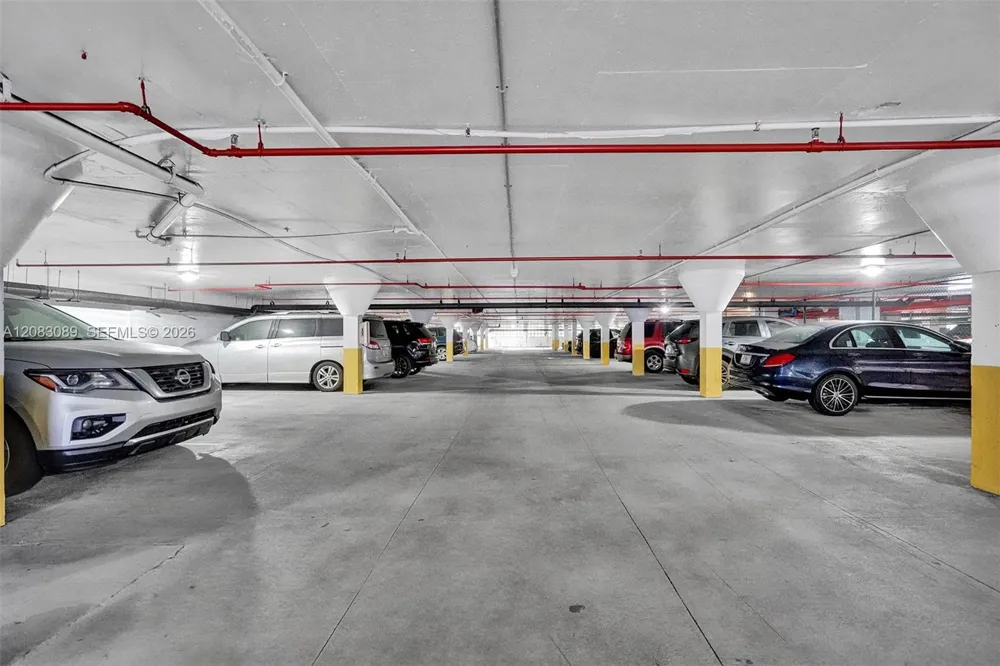 6767 Collins Ave #307 Miami Beach, FL 33141