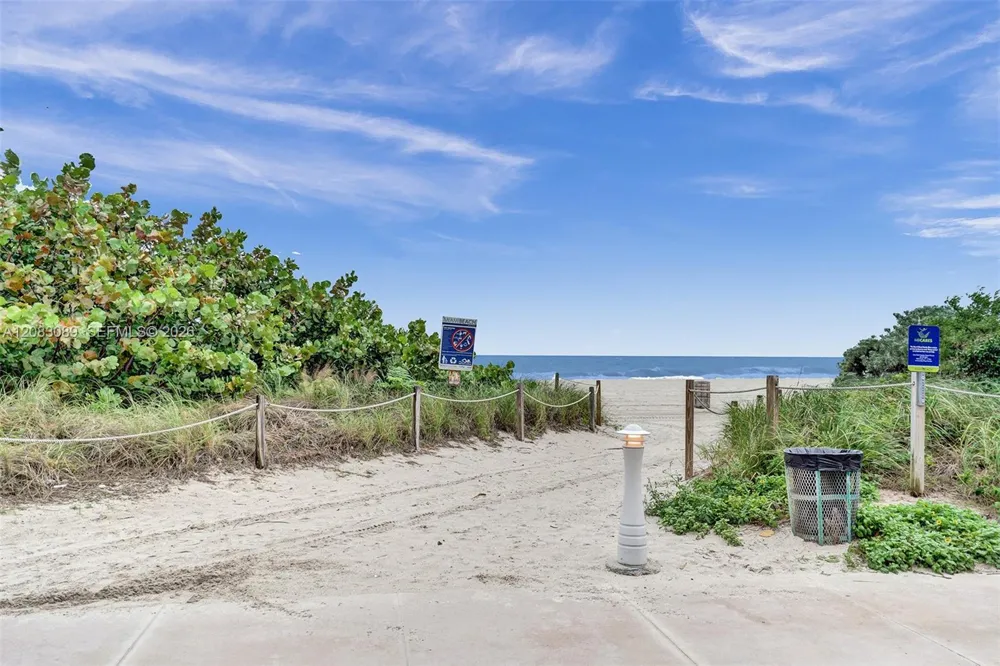 6767 Collins Ave #307 Miami Beach, FL 33141
