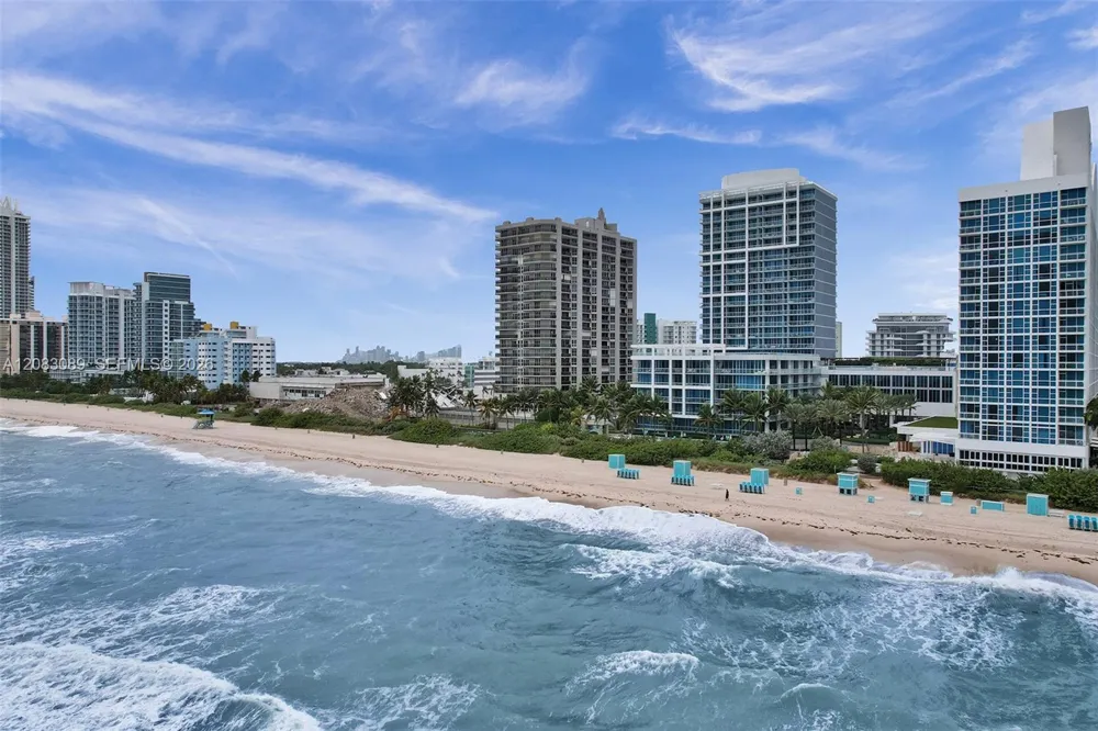 6767 Collins Ave #307 Miami Beach, FL 33141