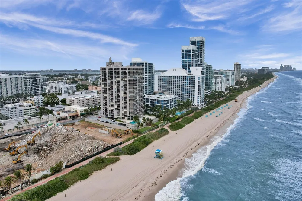 6767 Collins Ave #307 Miami Beach, FL 33141