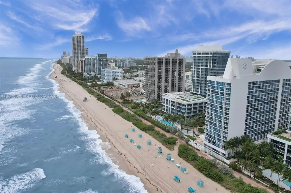 6767 Collins Ave #307 Miami Beach, FL 33141