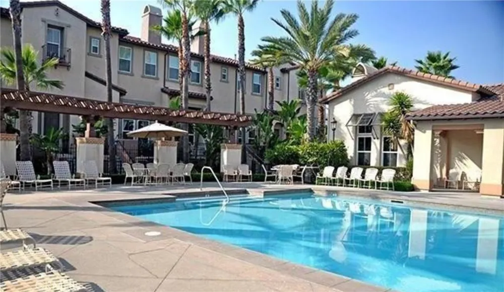 76 Bixby Circle Buena Park, CA 90621