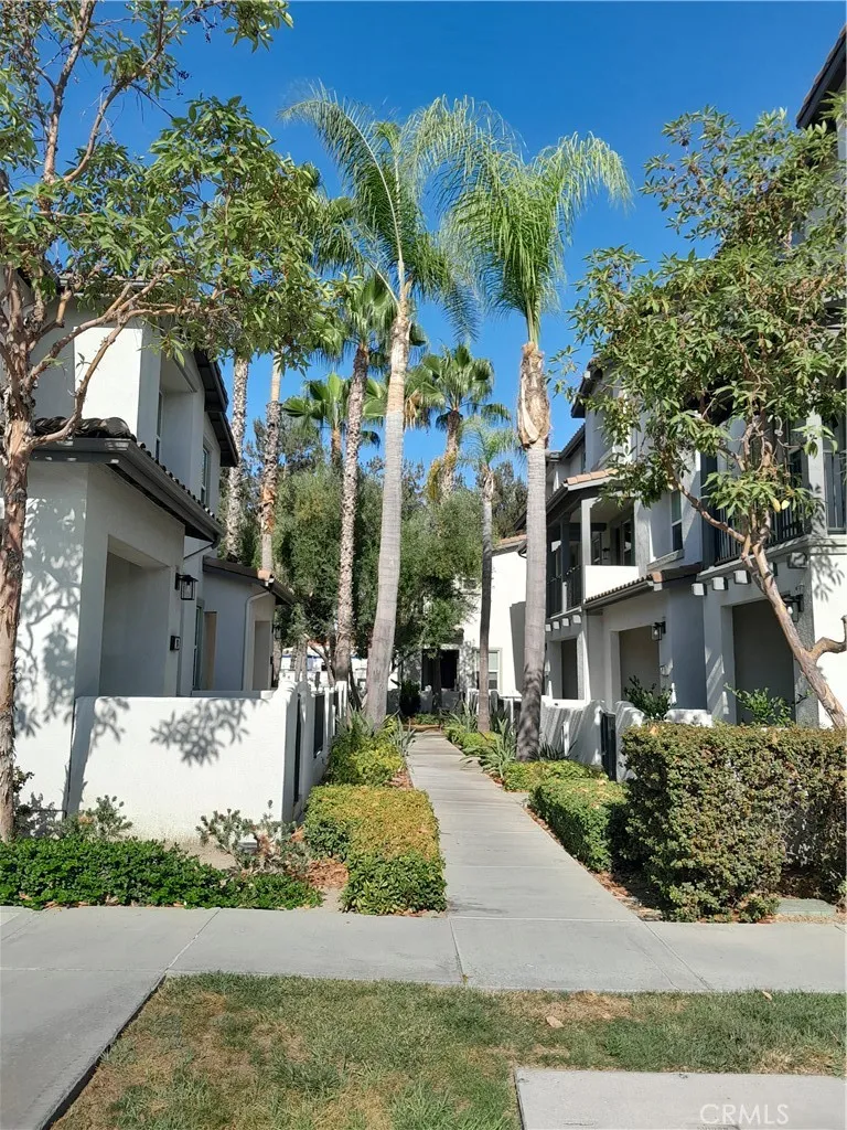 76 Bixby Circle Buena Park, CA 90621