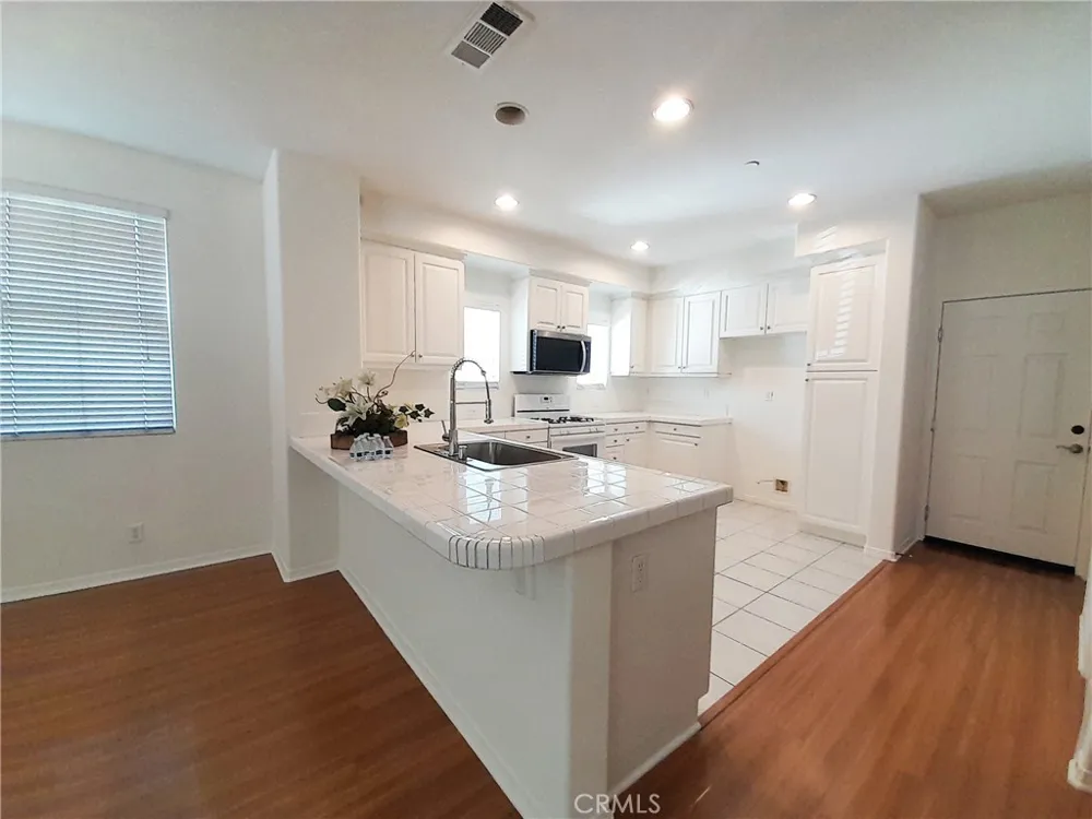 76 Bixby Circle Buena Park, CA 90621