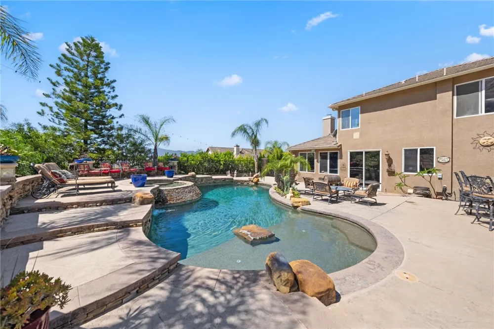 1465 Andalusian Norco, CA 92860
