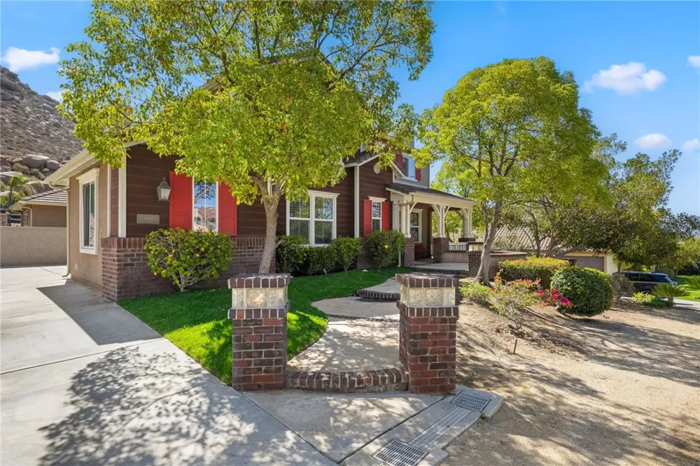 1465 Andalusian Norco, CA 92860