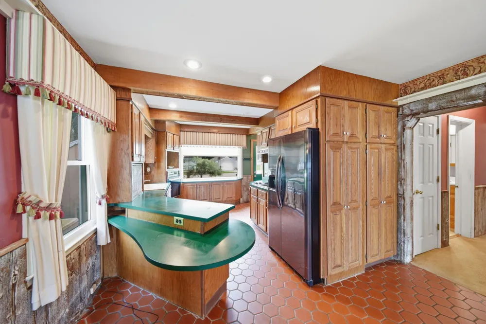 5056 Lakeshore Drive Summit Township, MI 49203