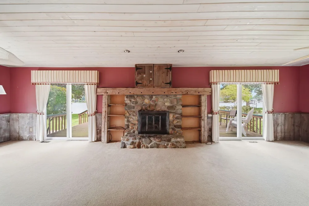 5056 Lakeshore Drive Summit Township, MI 49203