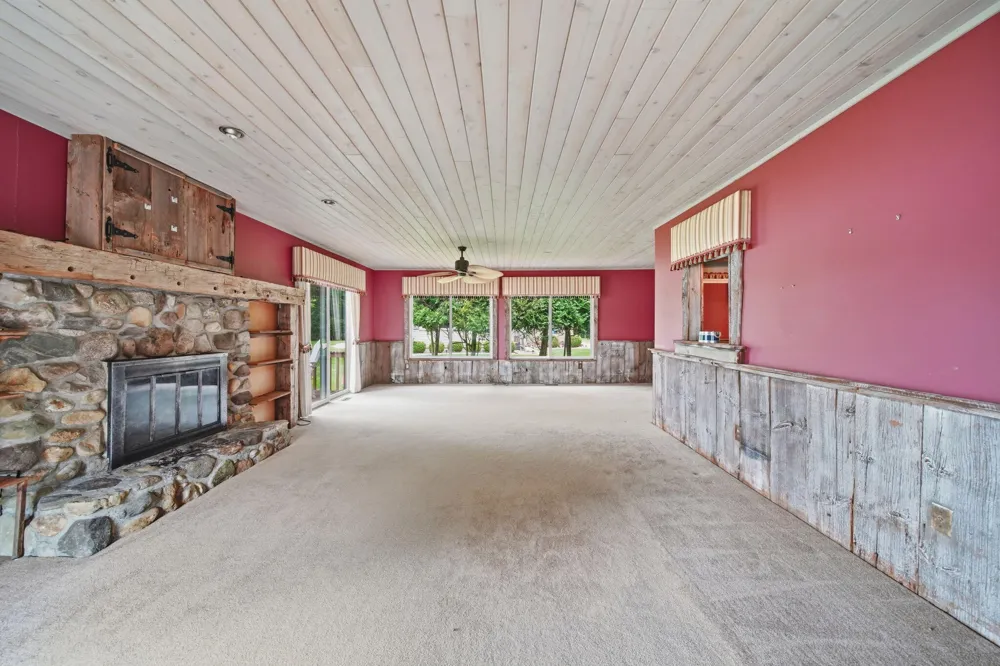 5056 Lakeshore Drive Summit Township, MI 49203