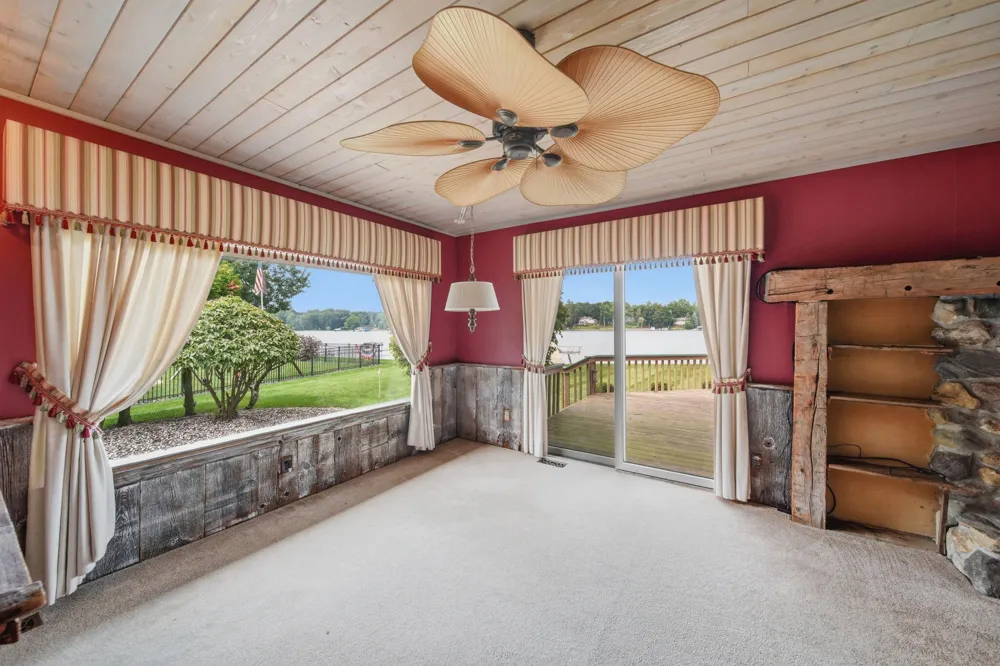 5056 Lakeshore Drive Summit Township, MI 49203