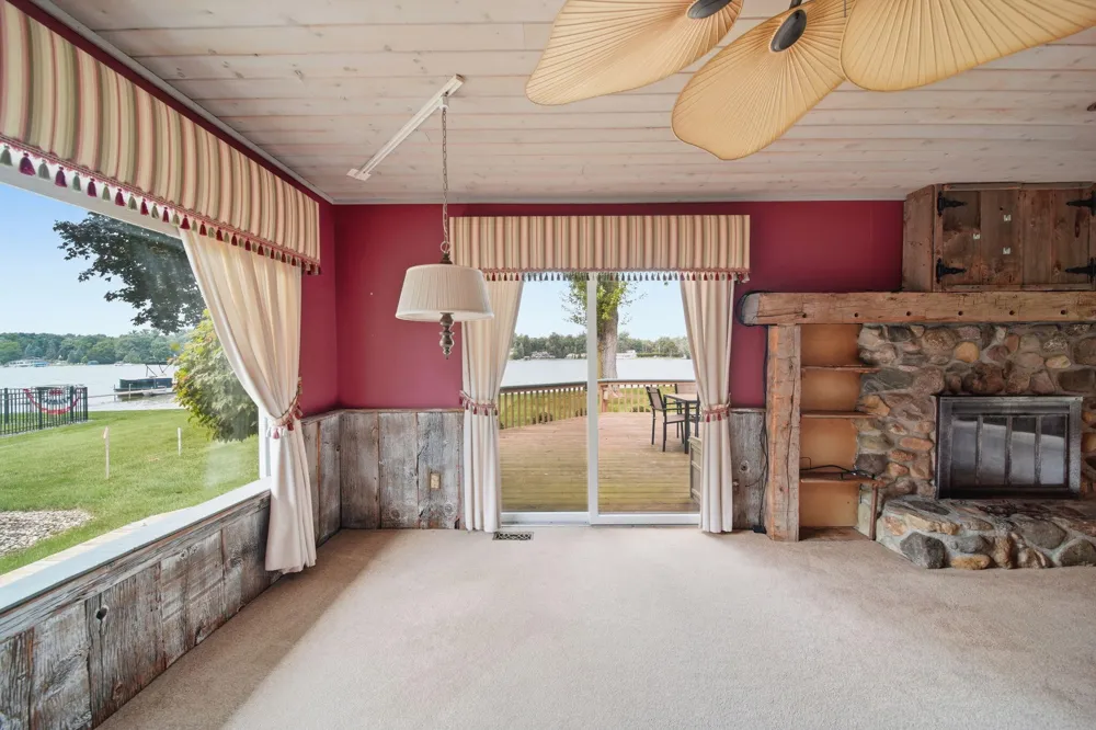 5056 Lakeshore Drive Summit Township, MI 49203