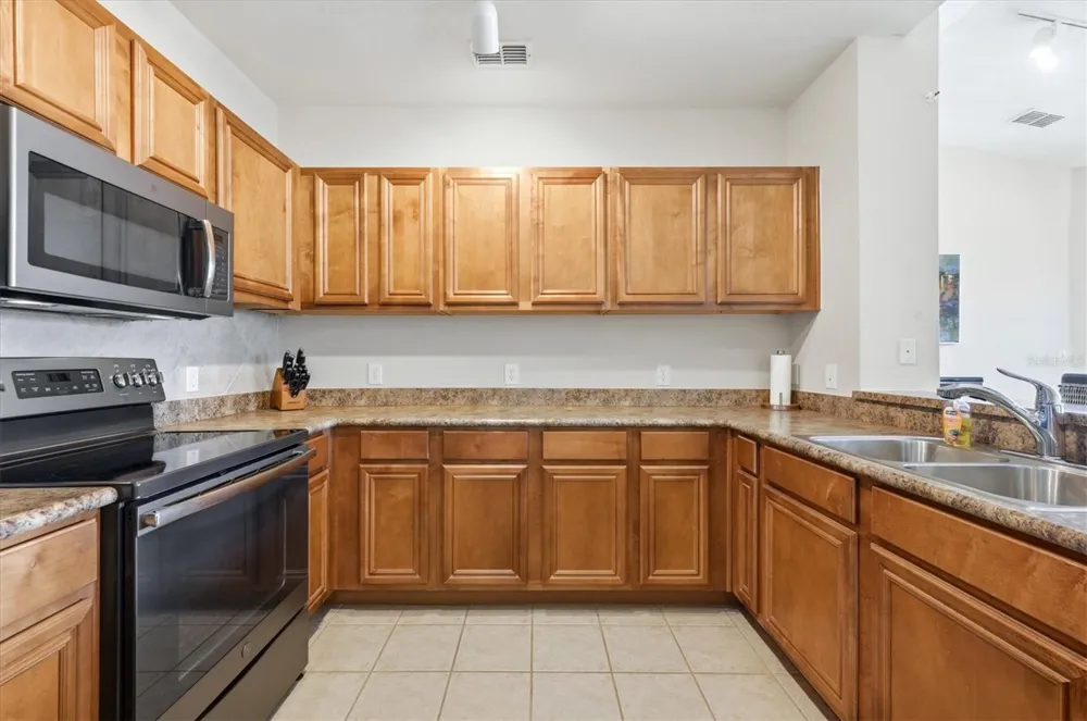 8325 38TH STREET CIRCLE E #307 Sarasota, FL 34243