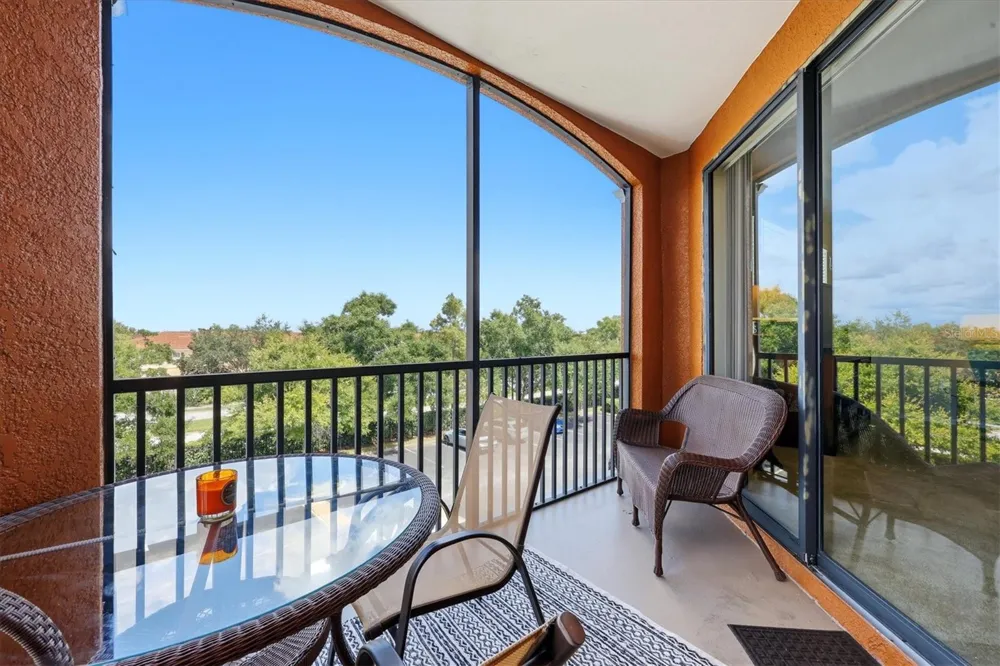 8325 38TH STREET CIRCLE E #307 Sarasota, FL 34243