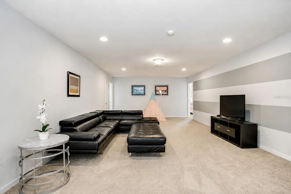 8861 CORCOVADO DRIVE Kissimmee, FL 34747