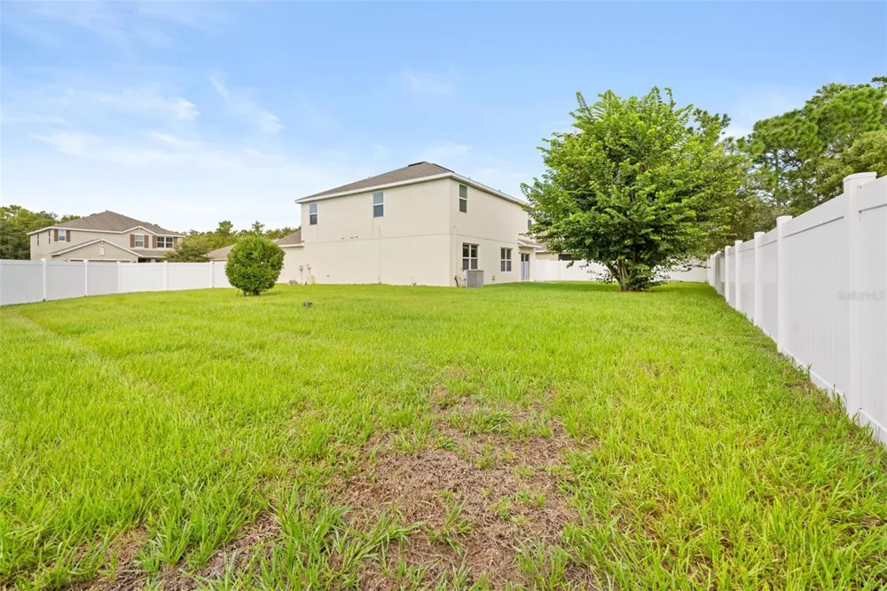 3915 BRAMBLEWOOD LOOP Spring Hill, FL 34609