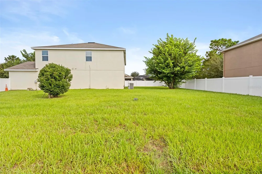 3915 BRAMBLEWOOD LOOP Spring Hill, FL 34609