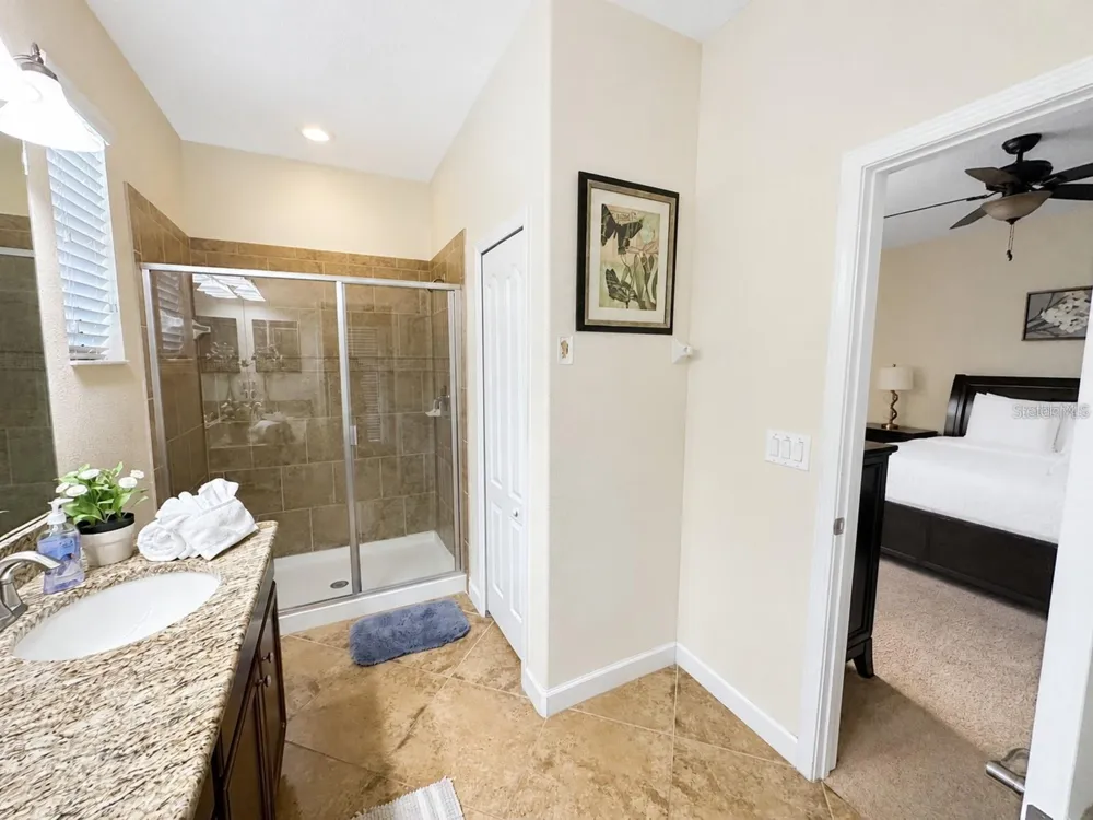 9030 SHADOW MOUNTAIN STREET Davenport, FL 33896